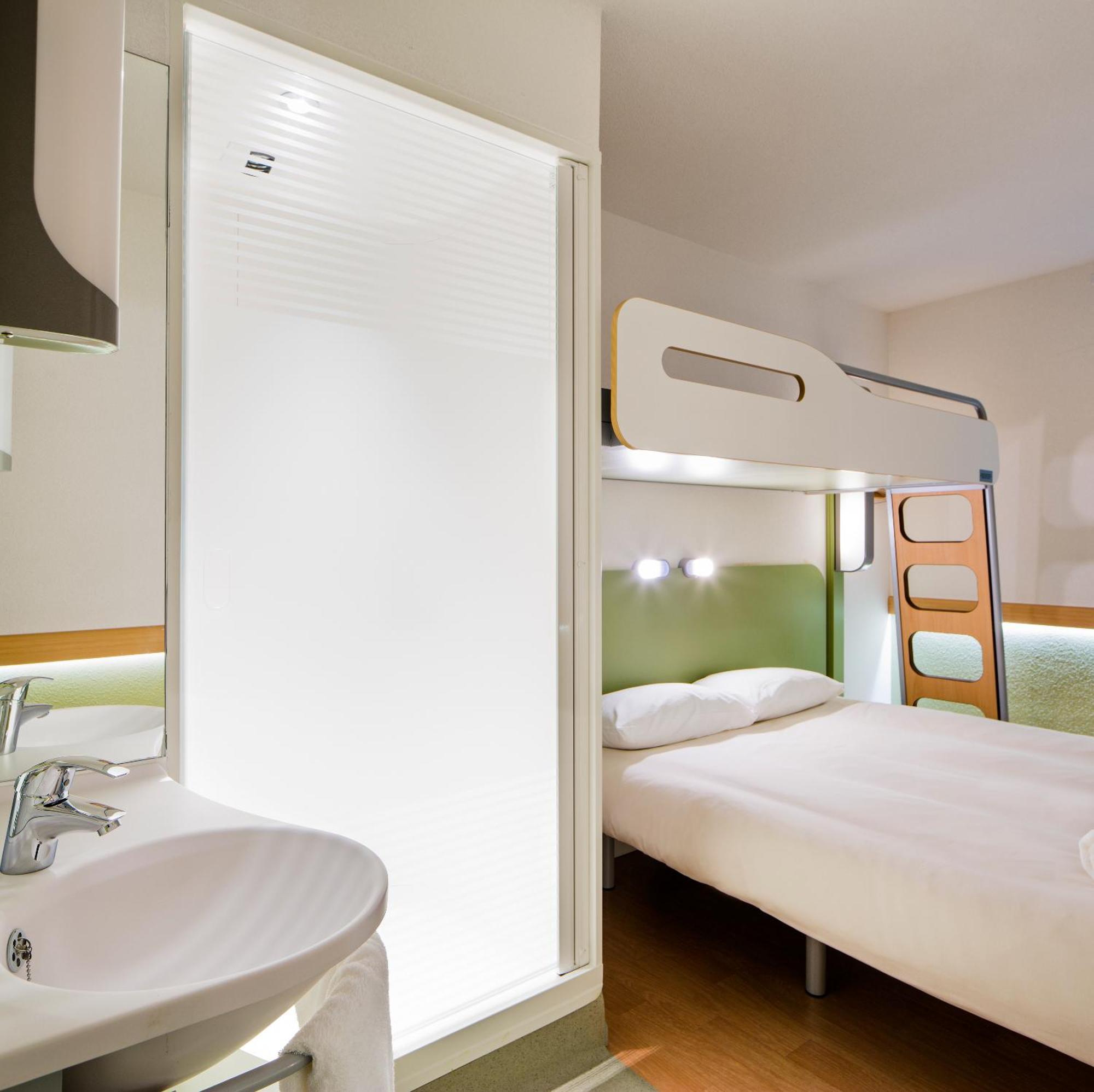 Ibis Budget Luebeck City Sued Ngoại thất bức ảnh